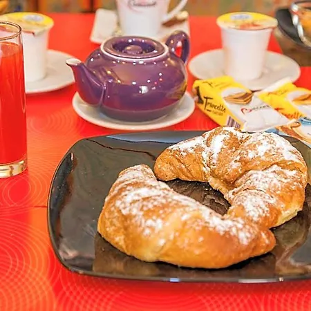 Della Corte Hotel 3*