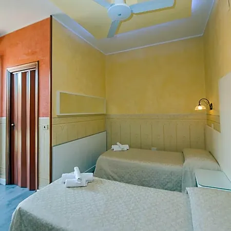 Della Corte Hotel 3*