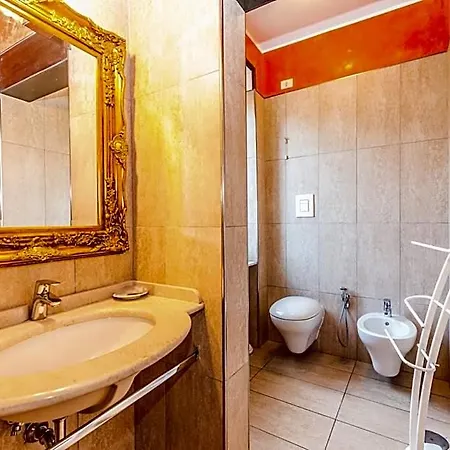 Della Corte Hotel 3*