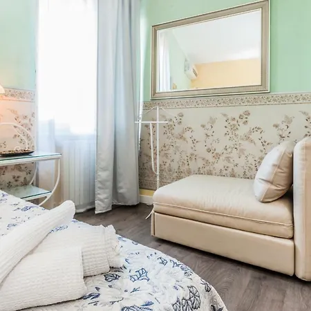 Della Corte Hotel 3*