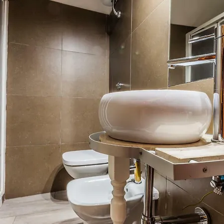 Della Corte Hotel 3*